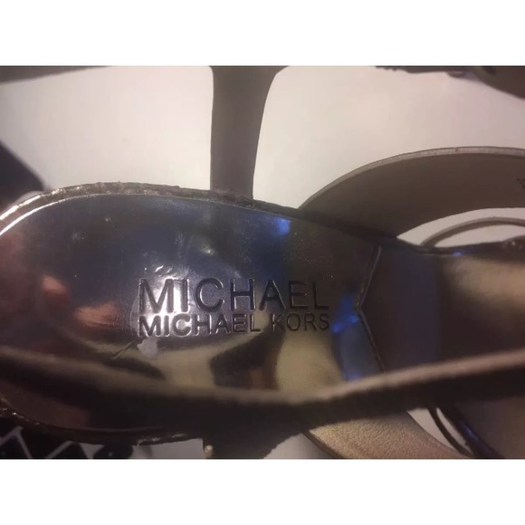 Michael Kors Platform Shoes Silver Sz6.5M 5" Heels - Picture 5 of 8